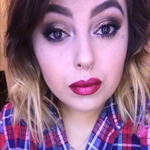 Meet your Posher, Angelique